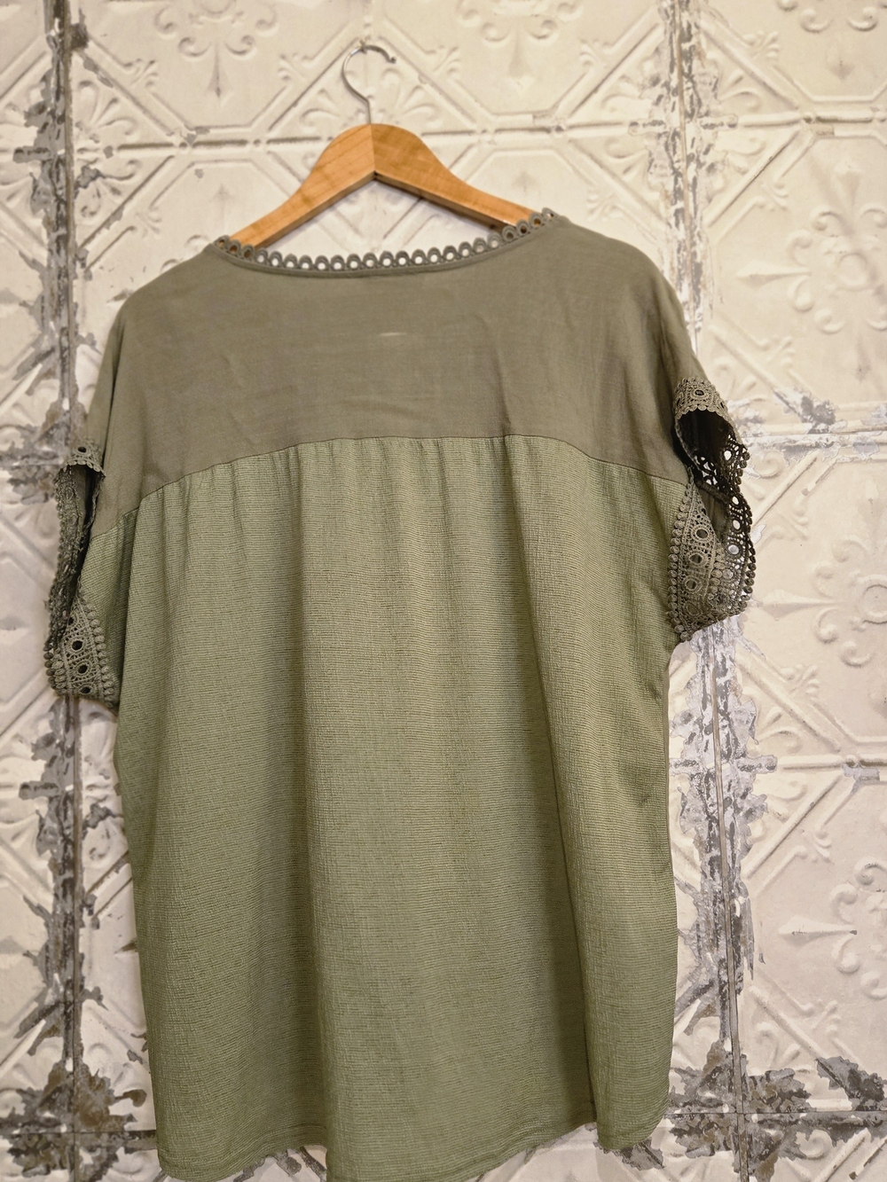 Flower & Feather Bohemian-Olive Green Crochet Trim Women's Blouse Top Plus 3X - Picture 4 of 9